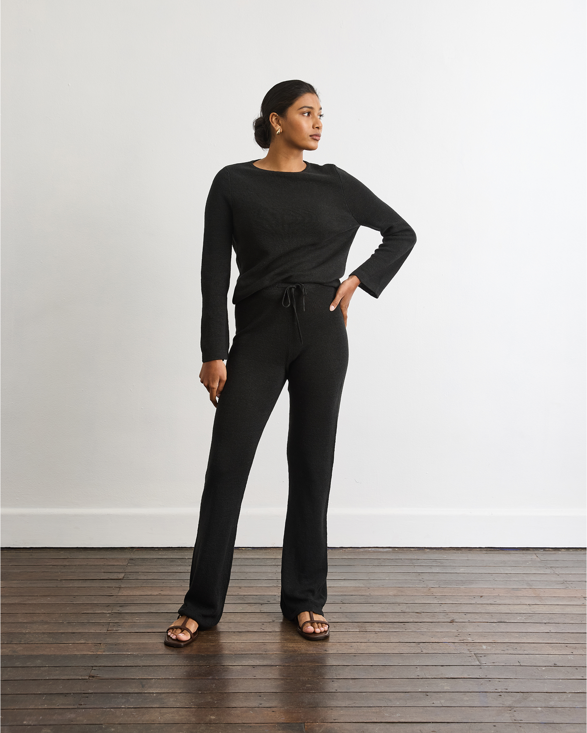 Veranda Linen Knit Sweater in Charcoal - Image 3