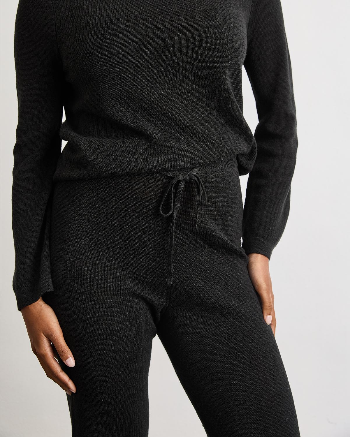 Veranda Linen Knit Pants in Charocal - Image 4