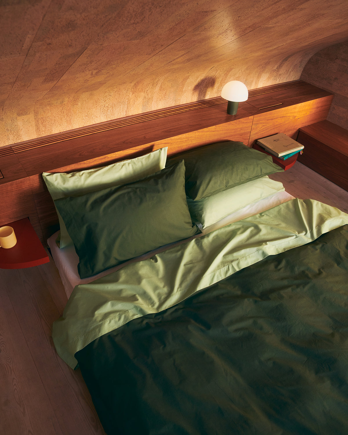 Moss. Apple & Crisp White Organic Cotton Percale Bedding Bundle - Image 2