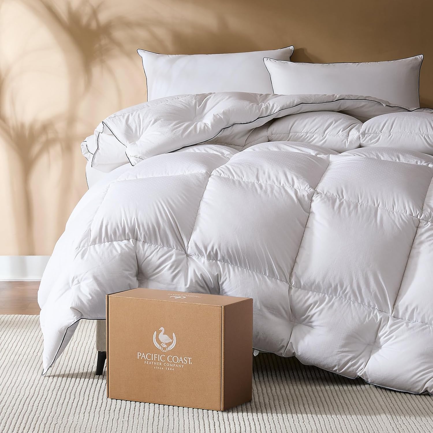 Pacific Coast Queen Comforter, White Goose Down Bed Comforter Queen Size,All Season Ultra Soft 100% Cotton Luxury Hotel Duvet Insert, 90"x90"