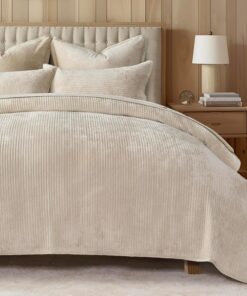 EVERGRACE Velvet Quilt Set King Size, Luxurious Soft Quilted Bedding Sets, Lightweight Velvet Comforter for All Season, Striped Channel Bedspread Coverlet with 2 Shams, 104" x 92", Light Sand