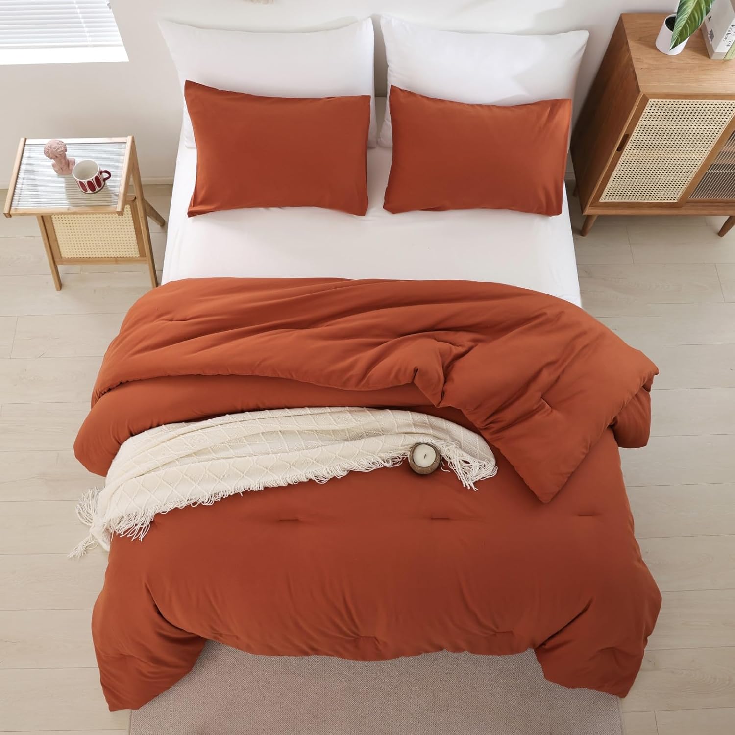 ROSGONIA Queen Comforter Set Burnt Orange, 3pcs (1 Boho Terracotta Comforter & 2 Pillowcases), Lightweight Fall Bedding Rust Blanket All Season Quilt - Image 5