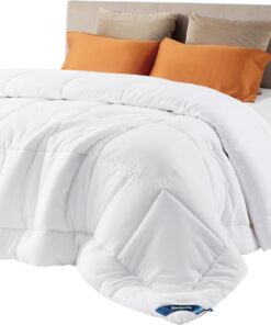 Bedsure Comforter Duvet Insert - Quilted Comforters Queen Size, All Season Duvet, Down Alternative Bedding, with 8 Tabs, Gifts for Women/Men, White, Queen 88 x 88 Inches