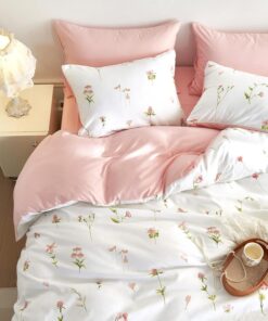 Wake In Cloud - Floral Comforter Set, Cottagecore Cute Aesthetic Watercolor Tiny Flowers and Leaves, Soft Lightweight Bedding for Women Teen Girls, 3 Pieces, Pink, Queen Size