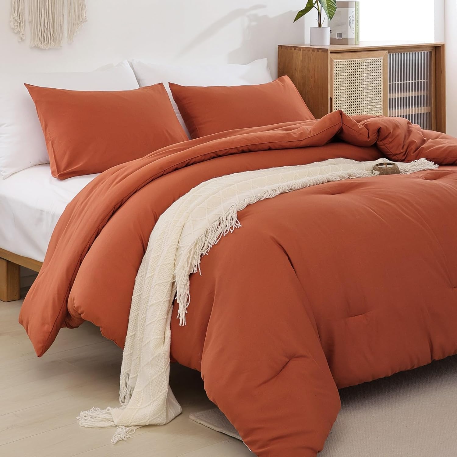ROSGONIA Queen Comforter Set Burnt Orange, 3pcs (1 Boho Terracotta Comforter & 2 Pillowcases), Lightweight Fall Bedding Rust Blanket All Season Quilt - Image 2