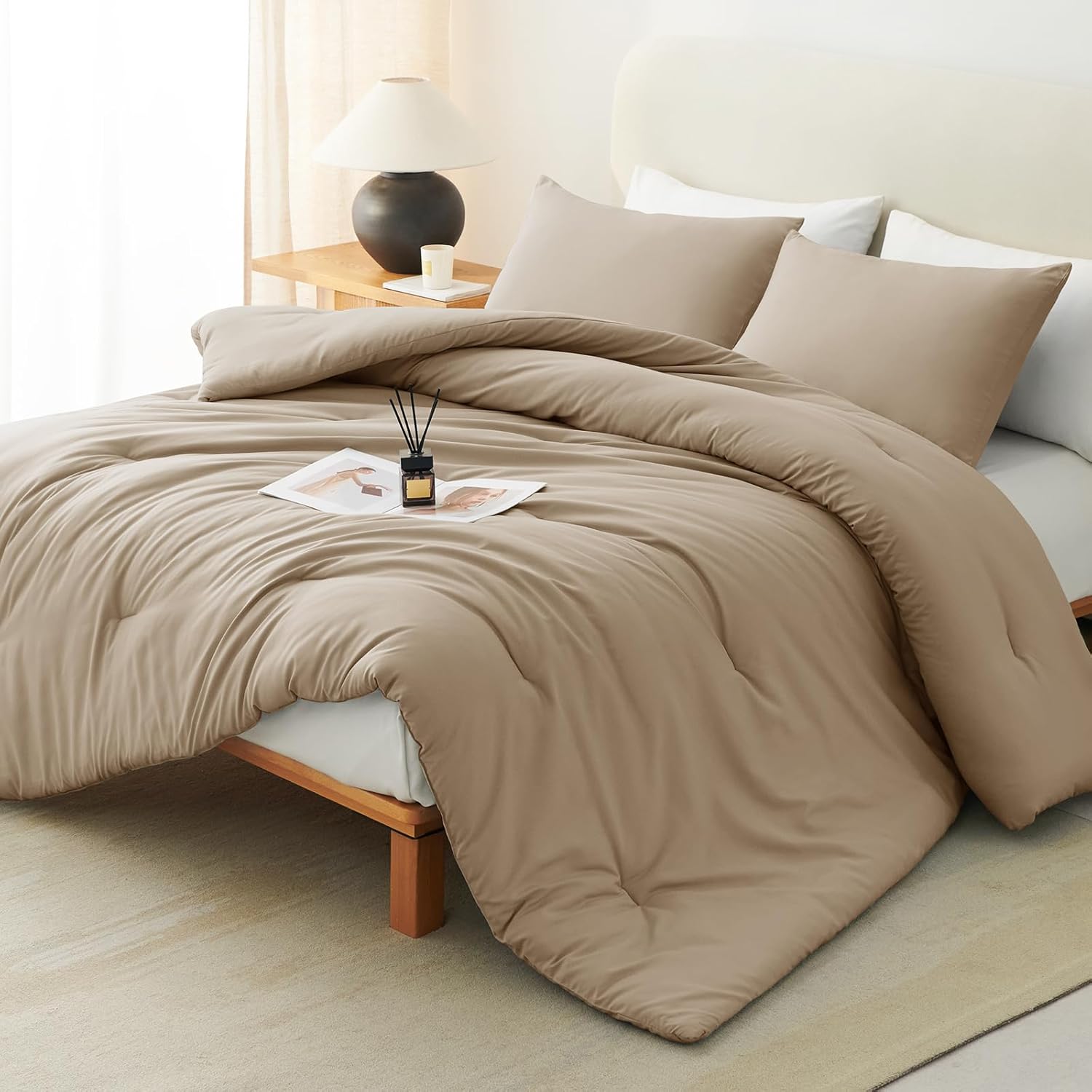 CozyLux Queen Comforter Set Black, 3 Pieces Solid Queen Comforter Breathable Quilted Style Bedding Sets, Luxury Soft Microfiber Down Alternative Comforter for All Season (1 Comforter & 2 Pillowcases) - Image 25