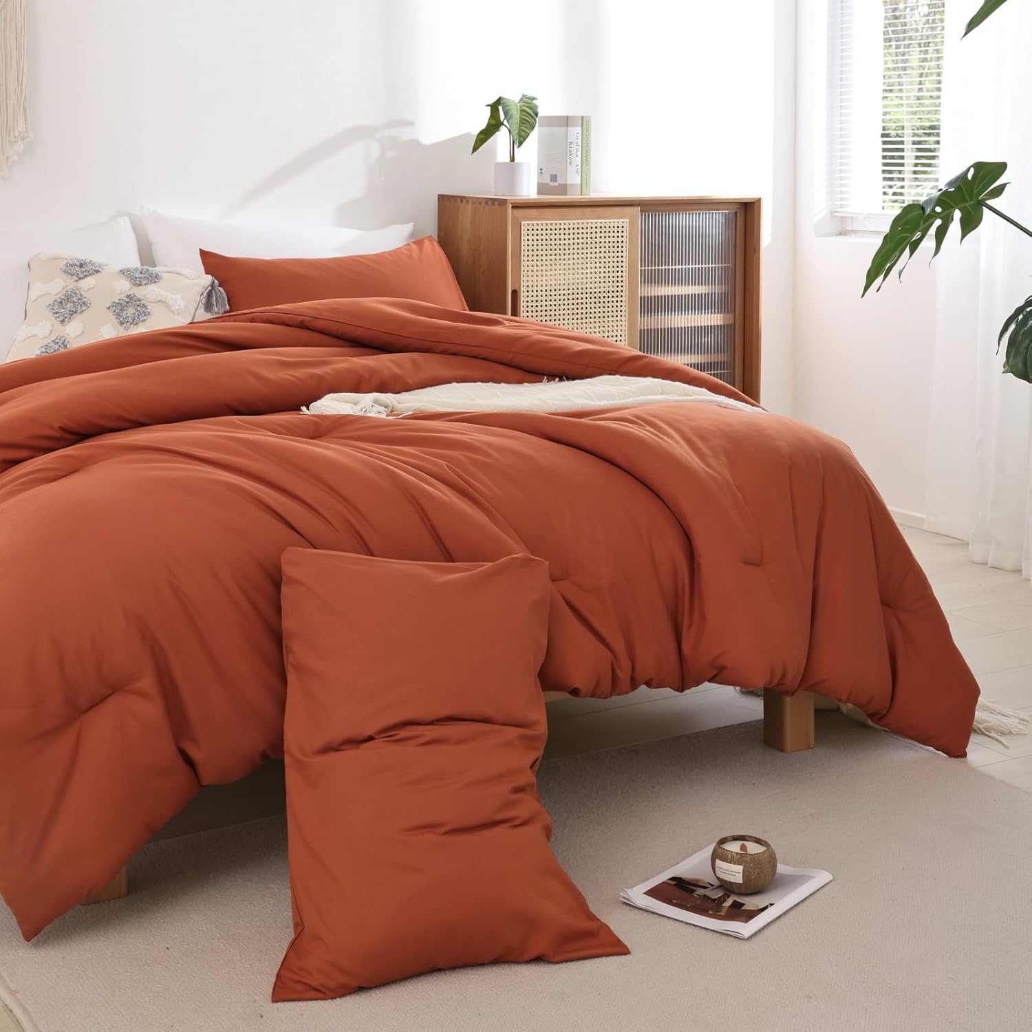 ROSGONIA Queen Comforter Set Burnt Orange, 3pcs (1 Boho Terracotta Comforter & 2 Pillowcases), Lightweight Fall Bedding Rust Blanket All Season Quilt - Image 6