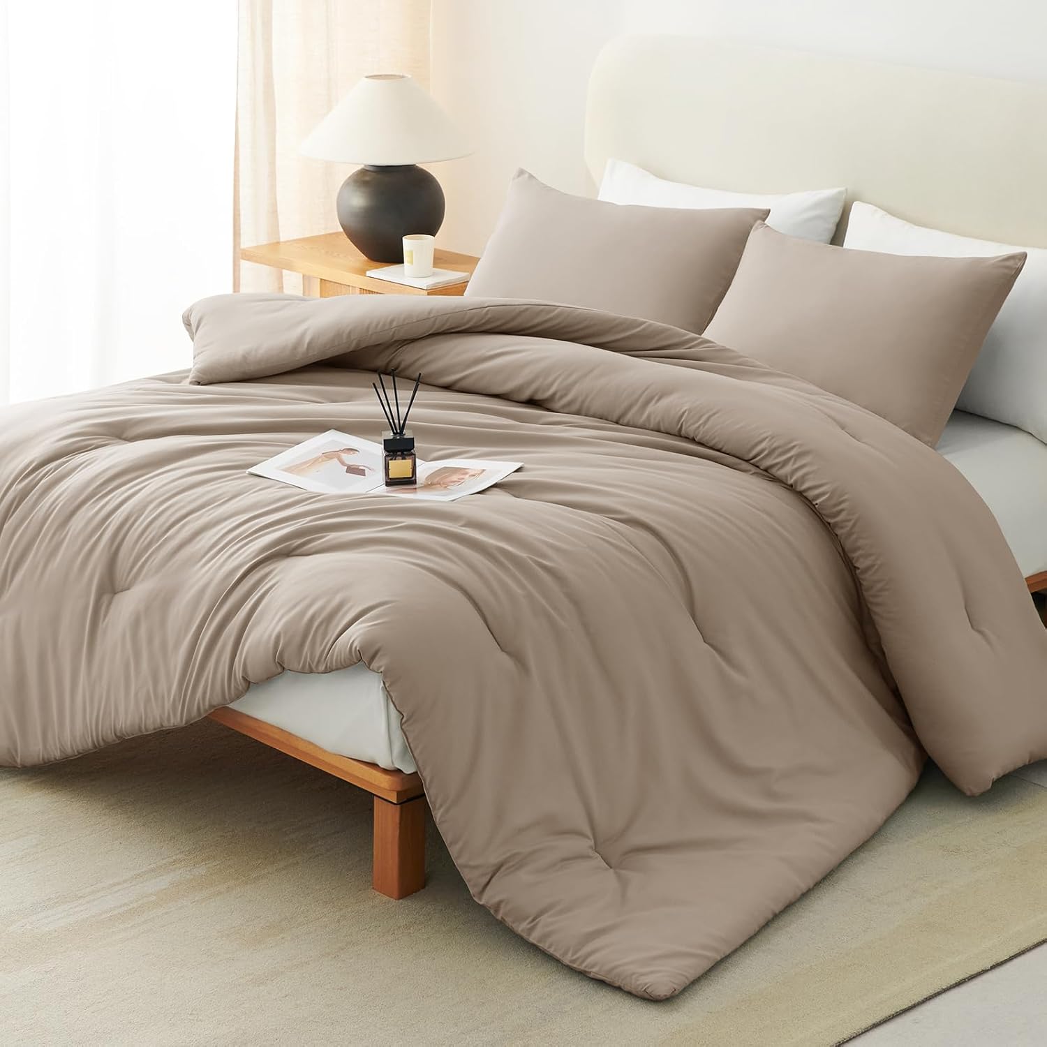 CozyLux Queen Comforter Set Black, 3 Pieces Solid Queen Comforter Breathable Quilted Style Bedding Sets, Luxury Soft Microfiber Down Alternative Comforter for All Season (1 Comforter & 2 Pillowcases) - Image 17