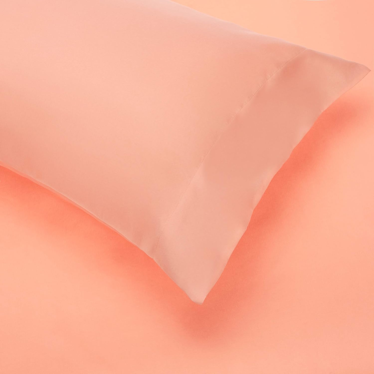 Amazon Basics Twin/Twin XL Comforter Set with Printed Sheets, 5-Piece Coral Medallion Bedding, Lightweight Microfiber Bed-in-a-Bag - Image 5