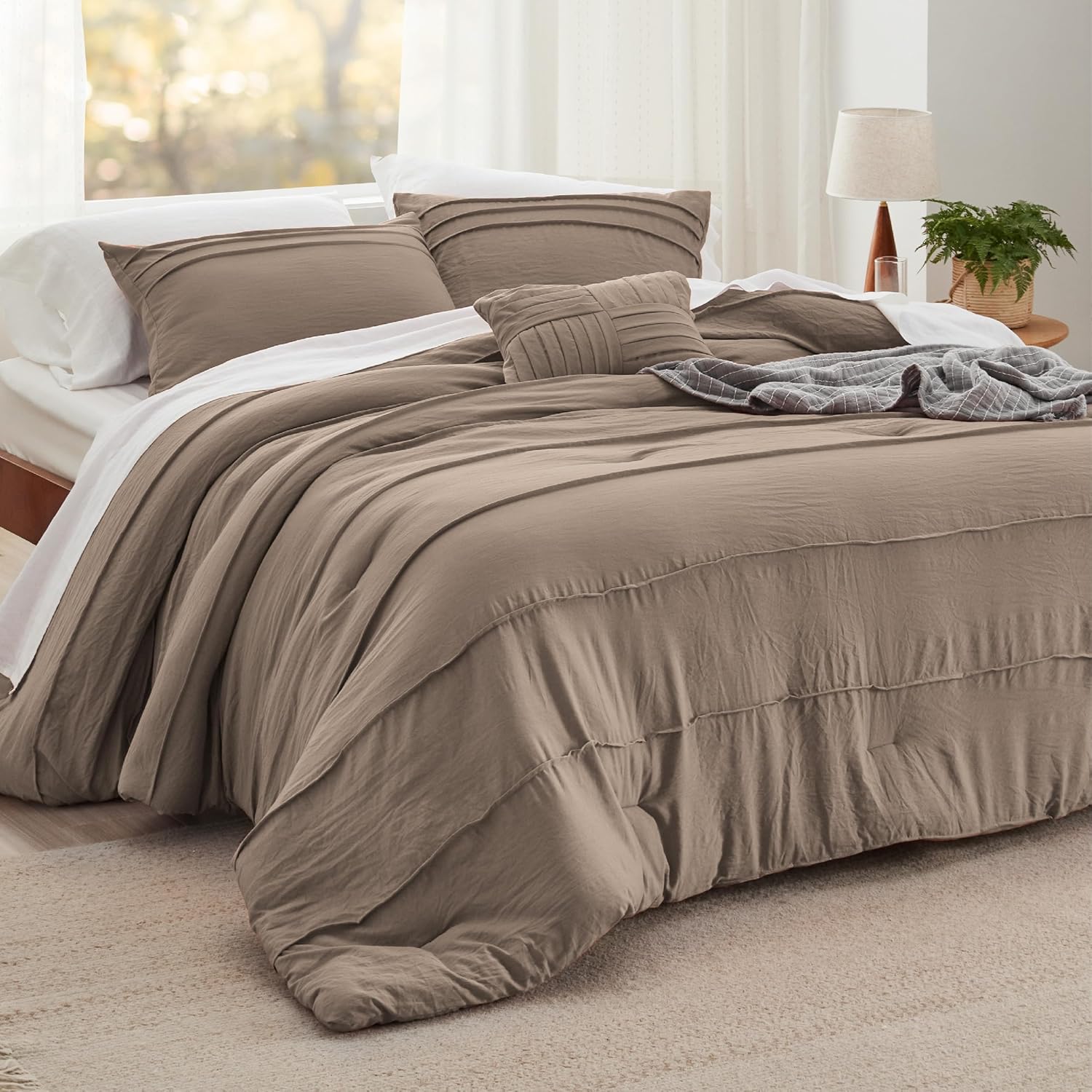 Bedsure Queen Comforter Set - 4 Pieces Pinch Pleat Bed Set, Beige Boho Bedding for All Season, 1 Soft Comforter, 2 Pillowcases, 1 Decorative Pillow - Image 11