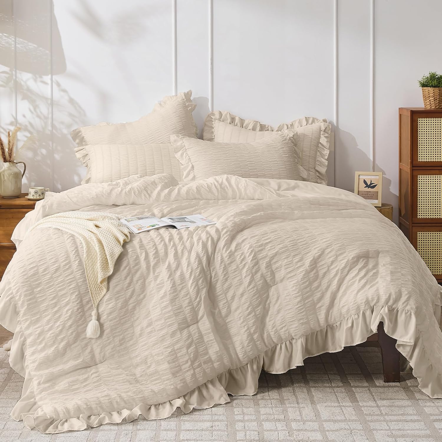 JOLLYVOGUE Queen Comforter Set, 3 Pieces White Seersucker Comforters Queen Size, Lightweight & Fluffy Bedding Sets Queen for All Season with 1 Ruffle Comforter and 2 Ruffle Pillowshams - Image 7