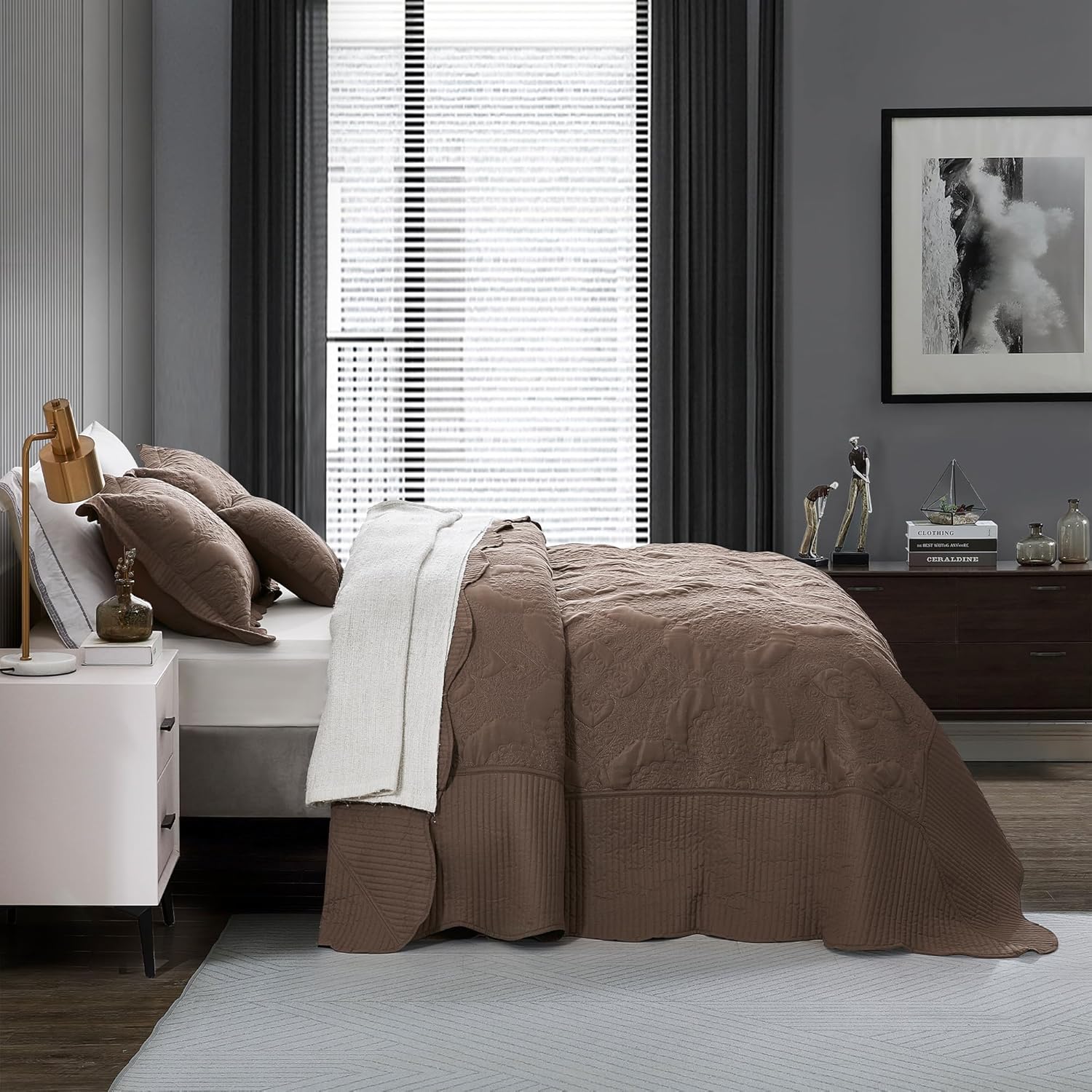 HZ & HY Oversized King Bedspread 128x120 Extra Wide, Quilted Coverlet Bedding Set, Lightweight Thin Comforter, Reversible, 5 Piece, 100% Microfiber, Mocha - Image 3