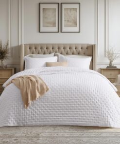 Bedsure King Quilt - Ultra Soft Quilt Bedding, Lightweight King Size Comforter, White Bedspread Coverlet for Modern Bedroom Decor, 106x96 Inch