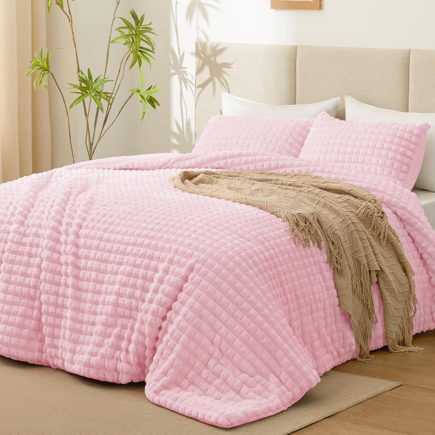 EXQ Home Fluffy Comforter Set Queen Size - Super Soft Faux Fur Stripe Jacquard Comforter 3 Pieces, Black Fleece Bedding Set,Winter Warm Bed Set,1 Comforter with 2 Pillowcases - Image 15