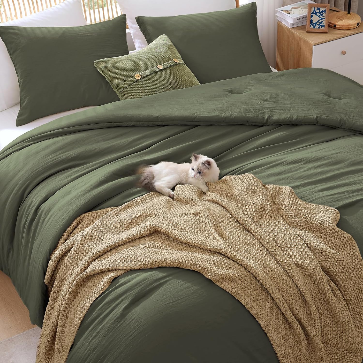 WRENSONGE King Size Comforter Set - 3 Pieces Olive Green Comforter Prewashed Soft Lightweight for All Seasons,Fluffy Down Alternative Comforter King Size with 2 Pillow Shams - Image 3