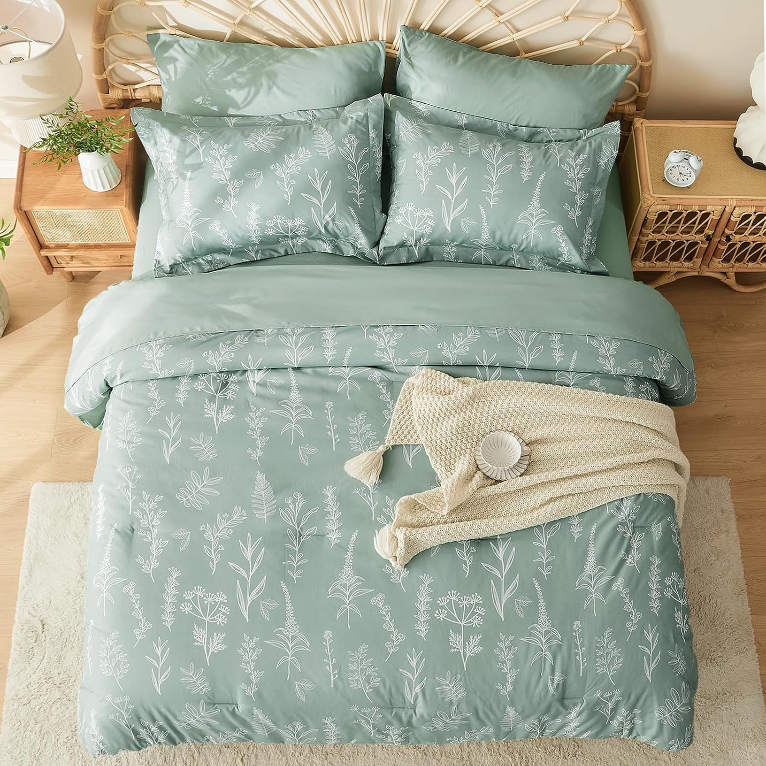 MUXHOMO Bed in a Bag Queen 7 Pieces, Sage Green Queen Comforter Set Reversible Botanical Flowers Design, Ultra Soft & Breathable Bedding Sets with Comforter, Sheets, Pillowcases & Shams - Image 6