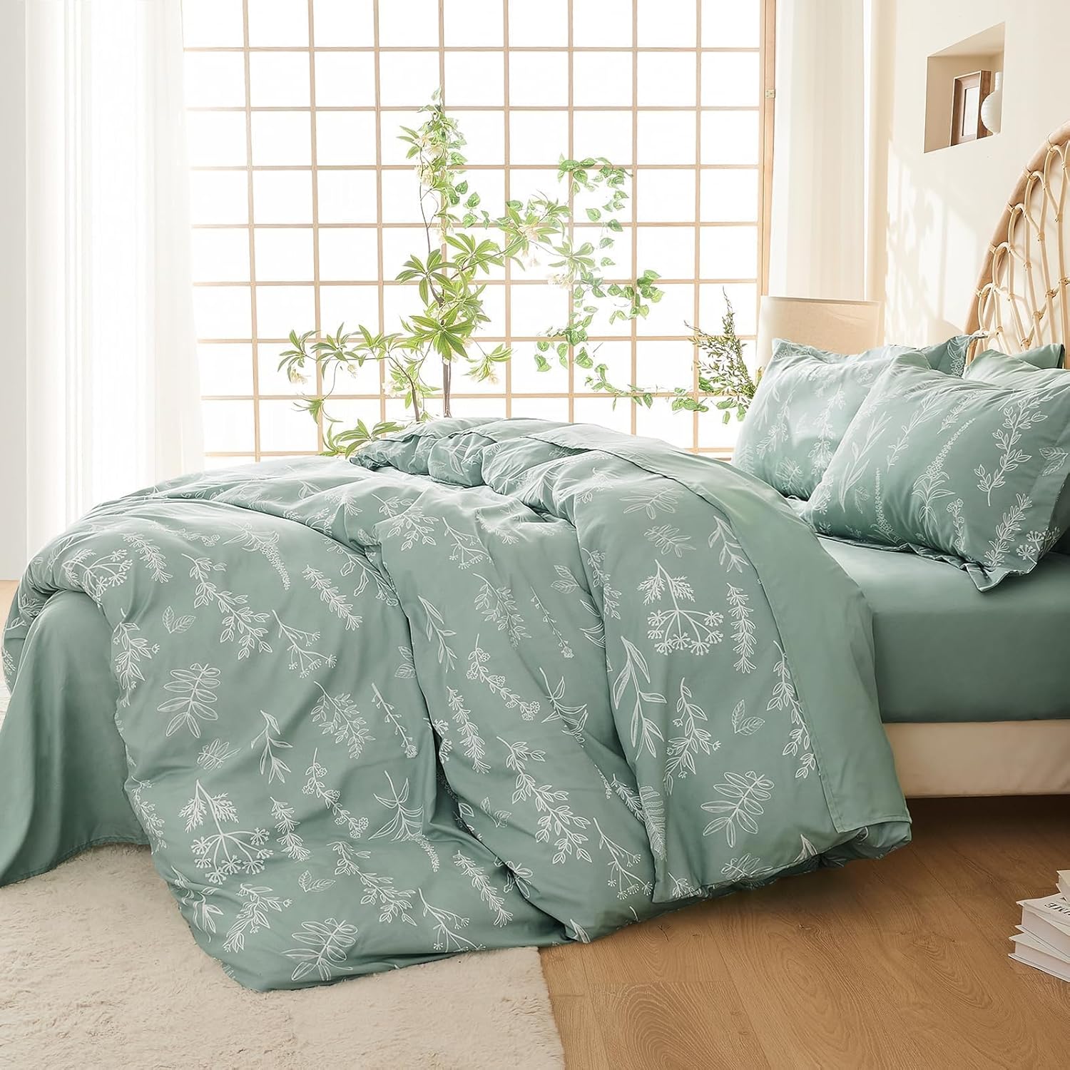 MUXHOMO Bed in a Bag Queen 7 Pieces, Sage Green Queen Comforter Set Reversible Botanical Flowers Design, Ultra Soft & Breathable Bedding Sets with Comforter, Sheets, Pillowcases & Shams - Image 3