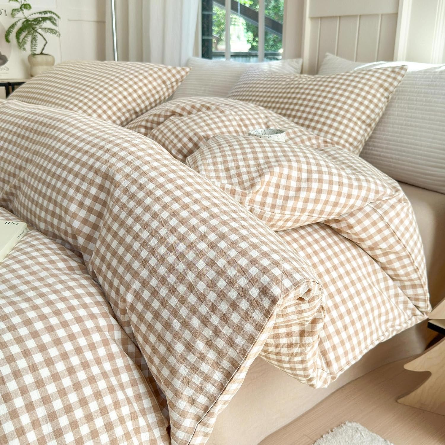 LifeTB Queen Comforter Set Tan Gingham Comforter Modern Style Beige Plaid Comforter Set 3 Pieces Fluffy Grid Checkered Comforter with 2 Pillowcases Boho Gingham Bedding Set Queen Size