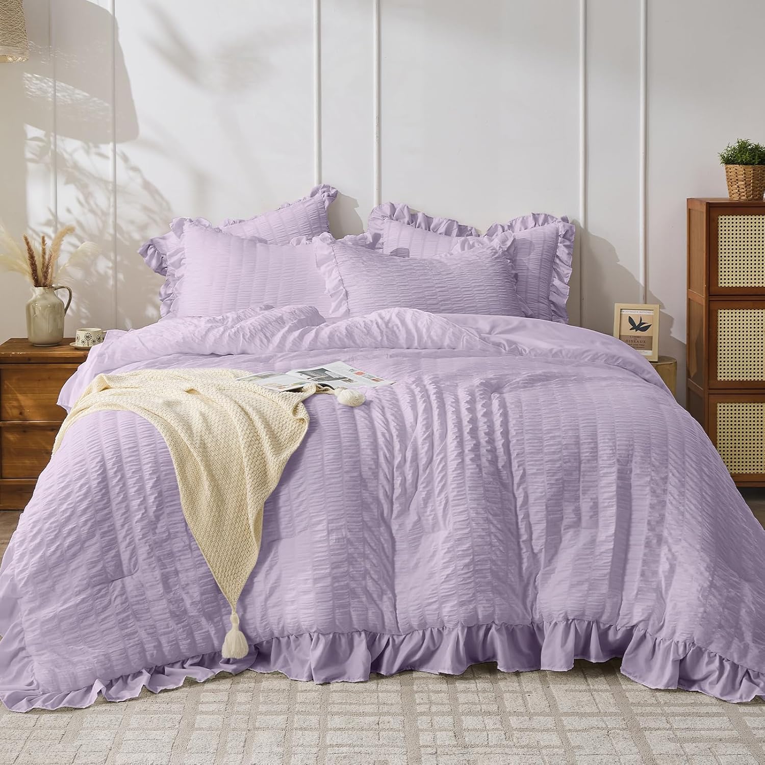 JOLLYVOGUE Queen Comforter Set, 3 Pieces White Seersucker Comforters Queen Size, Lightweight & Fluffy Bedding Sets Queen for All Season with 1 Ruffle Comforter and 2 Ruffle Pillowshams - Image 12