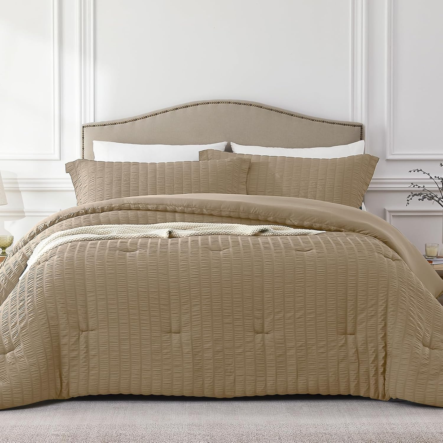 White Queen Comforter Set - 3 Pieces Seersucker Lightweight Bedding Comforter Sets (1 Soft Fluffy Comforter & 2 Pillowcases) - All Seasons Cozy Modern Bed Sets - Image 11