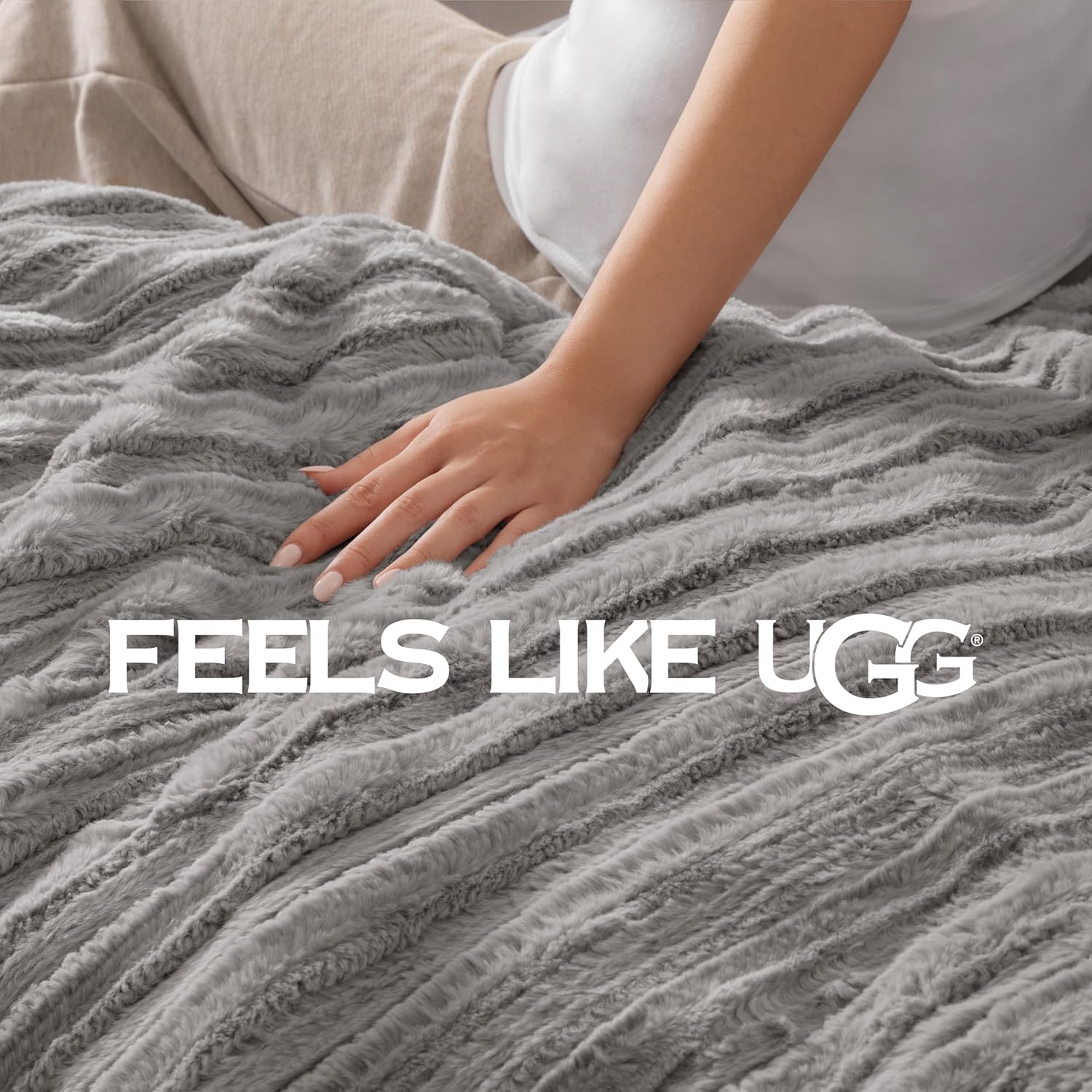 UGG Full/Queen Comforter Set with 2 Pillow Shams Plush Faux Fur Bedding Soft Warm Down Alternative Comforter Washable Hypoallergenic Fluffy Blanket Set for Bedroom, Full/Queen, Seal Grey (Kenzie) - Image 6
