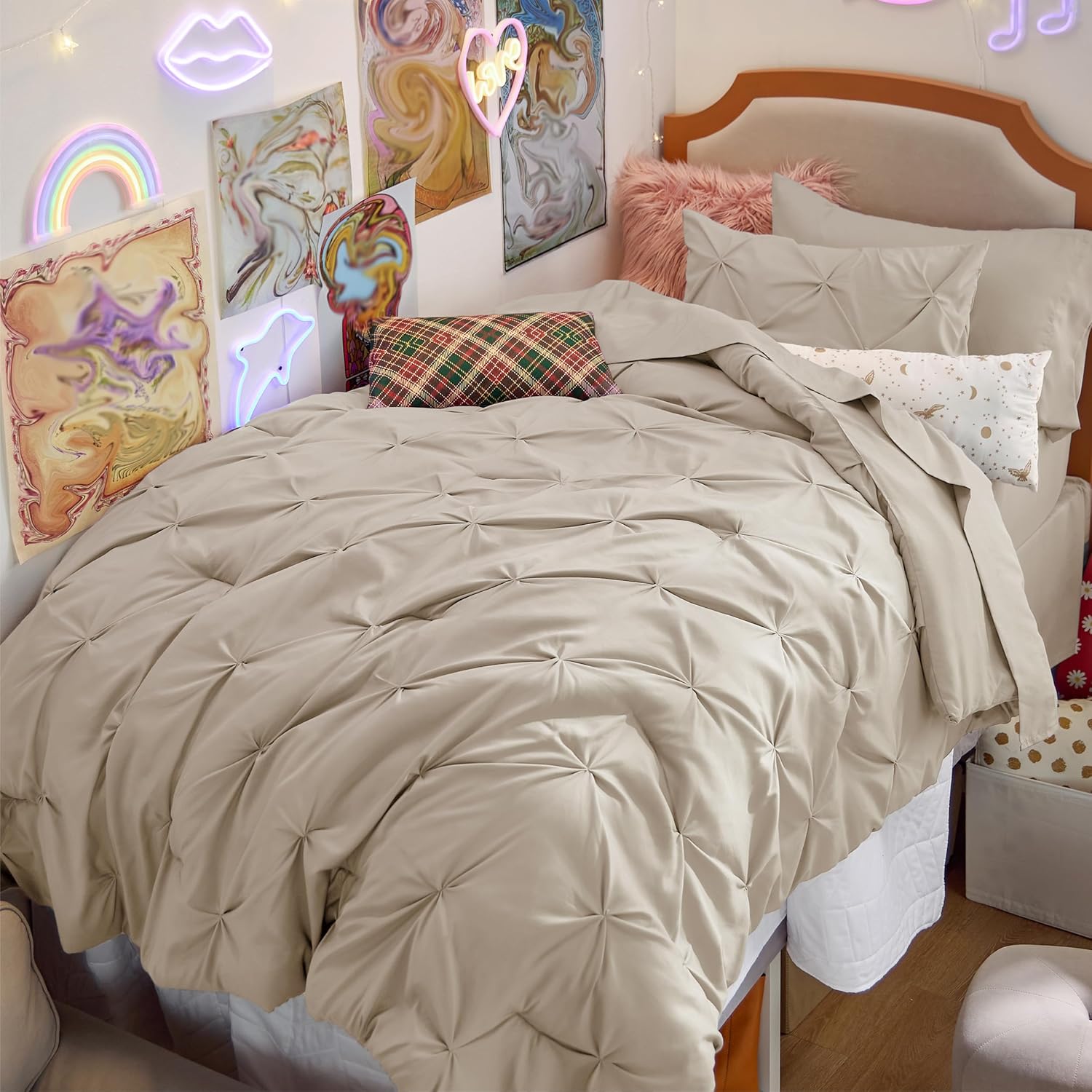 Bedsure Queen Comforter Set Beige - Bed in a Bag Queen Size Bedding 7 Pieces, GentleSoft™ Pintuck Bed Set Gift for Family, Pinch Pleat All Season Comforter with Sheets, Pillowcases & Shams - Image 8