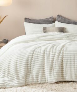 Bedsure Fluffy Comforter Set Queen - Super Soft Faux Fur Bed Set Cream White, Warm Plush Fleece Winter Bedding, 3 Pieces, 1 Shaggy Fuzzy All Seasons Queen Size Comforter with 2 Pillowcases