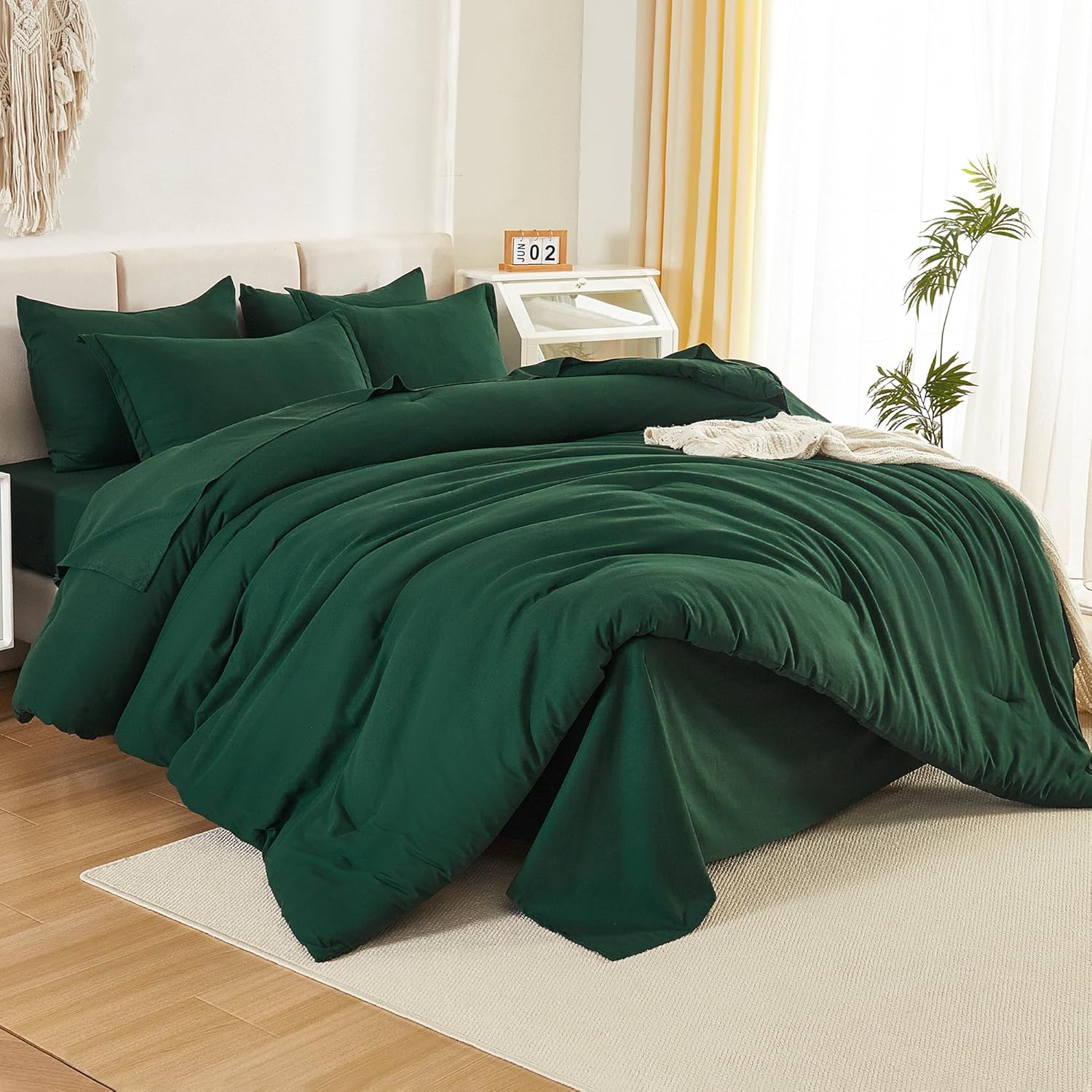 Litanika Queen Comforter Set Dark Emerald Green - 7 Pieces Bed in a Bag Queen Bedding Comforter Sets, Solid Lightweight Bed Set with Comforter, Sheets, Pillowcases & Shams - Image 2