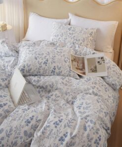 HighBuy Blue Floral Comforter Set Queen White Coquette Bedding Comforter Sets Queen Boho 3 Piece for Women Girl Cottagecore Blue Flower Comforter Set with 2 Pillowcases,Boho Bed Comforter Sets