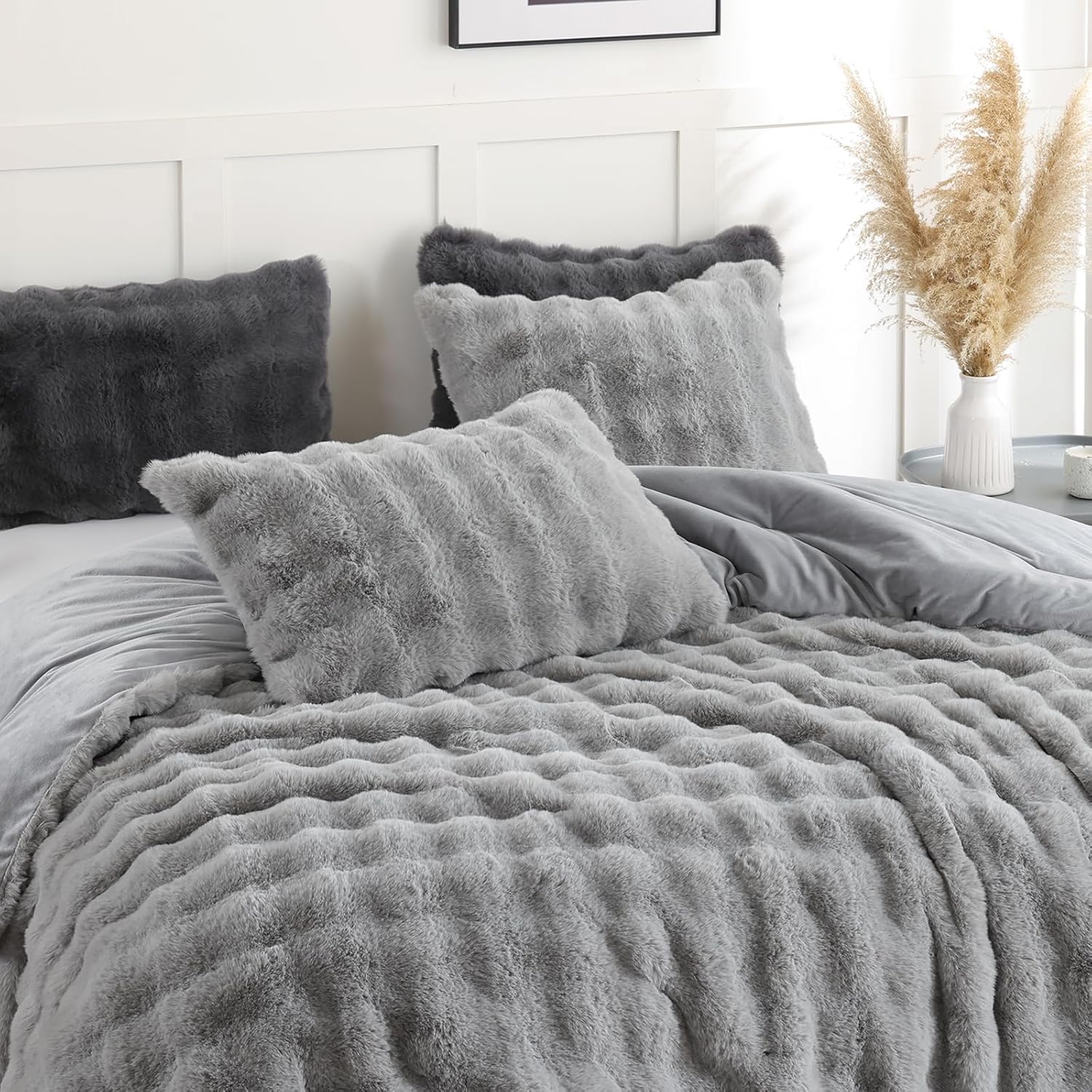 YIKUSH Light Gray Comforter Set King – Ultra Soft & Warm Faux Fur Comforter for Winter, Elegant Fluffy Comforter King Set with Pillowcases, Cozy Gray Bedding Set - Image 4