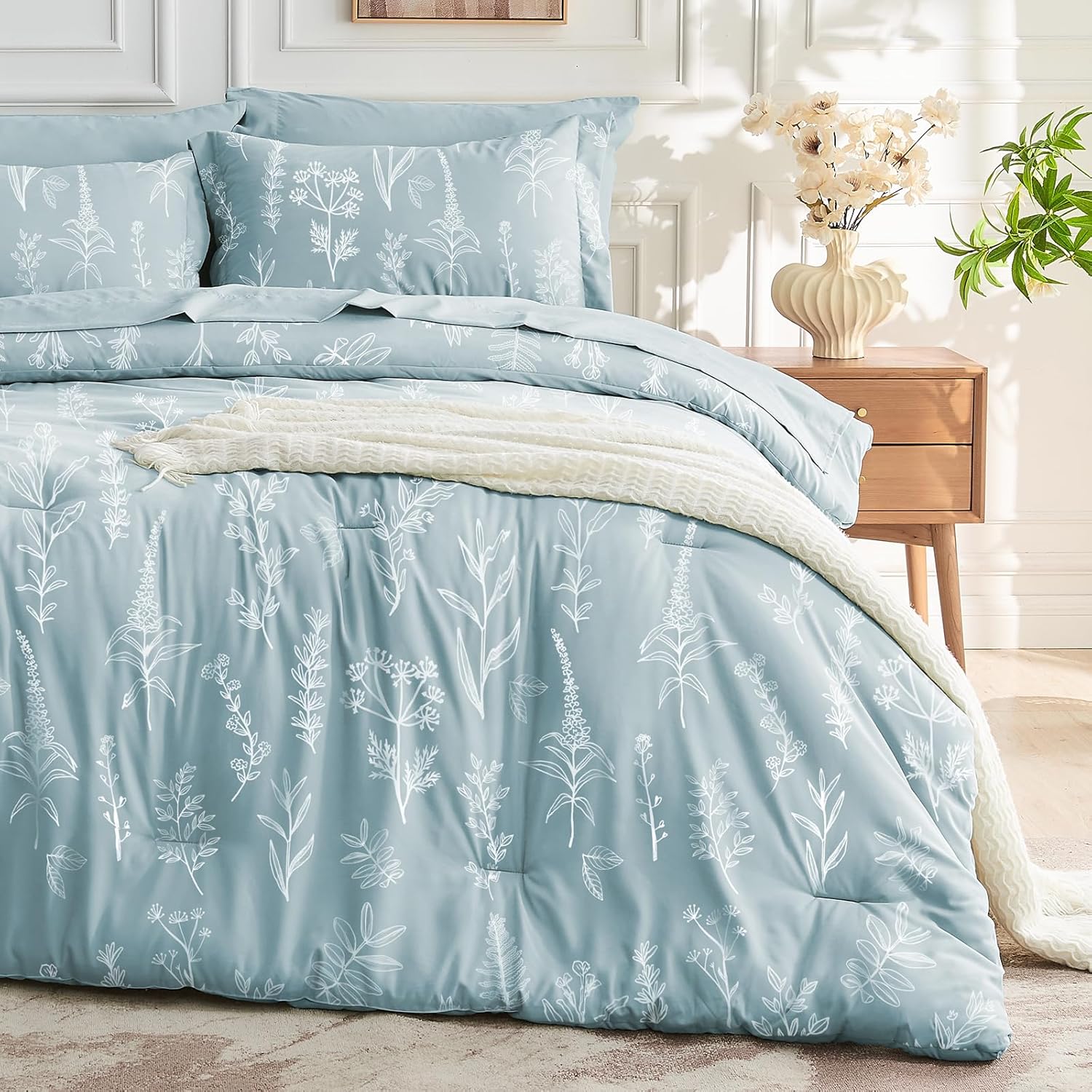 MUXHOMO Bed in a Bag Queen 7 Pieces, Sage Green Queen Comforter Set Reversible Botanical Flowers Design, Ultra Soft & Breathable Bedding Sets with Comforter, Sheets, Pillowcases & Shams - Image 34
