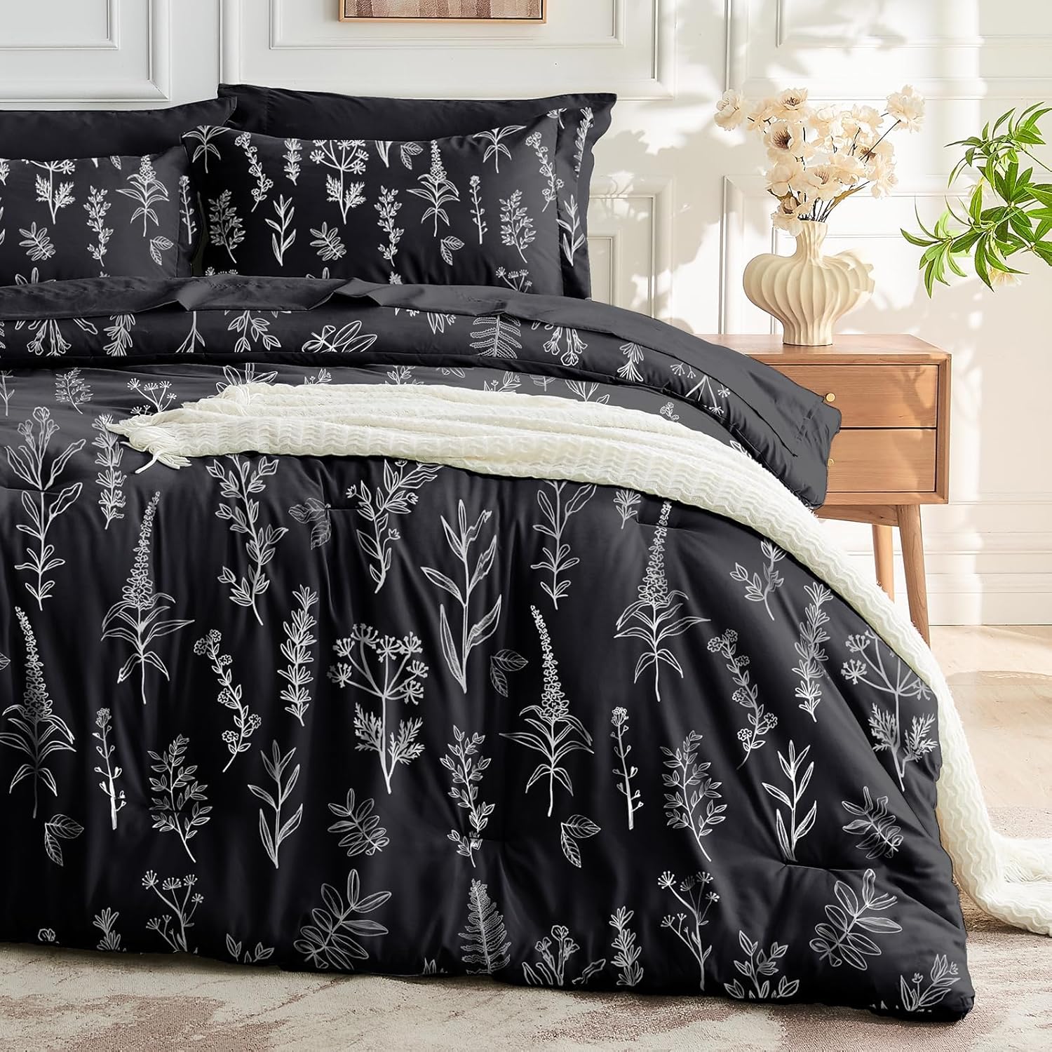 MUXHOMO Navy Blue Bed in a Bag Queen 7 Pieces, Queen Comforter Set Reversible Botanical Flowers Design, Ultra Soft & Breathable Bedding Sets with Comforter, Sheets, Pillowcases & Shams - Image 8