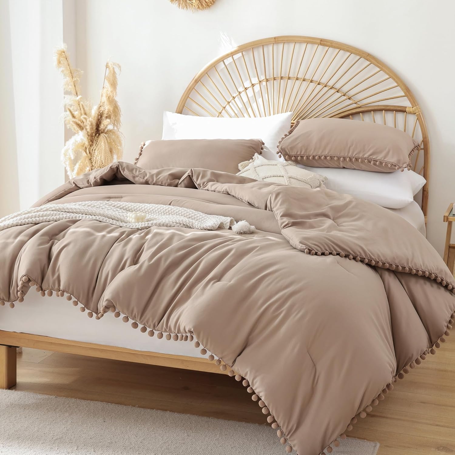 YIRDDEO Queen Comforter Set - Comforter Queen Size Sets with Ball Pom Fringe, Soft Bedding Set for All Seasons - 3 Pieces, 1 Comforter (90"x90") & 2 Pillow Shams (20"x26"), Blush - Image 16