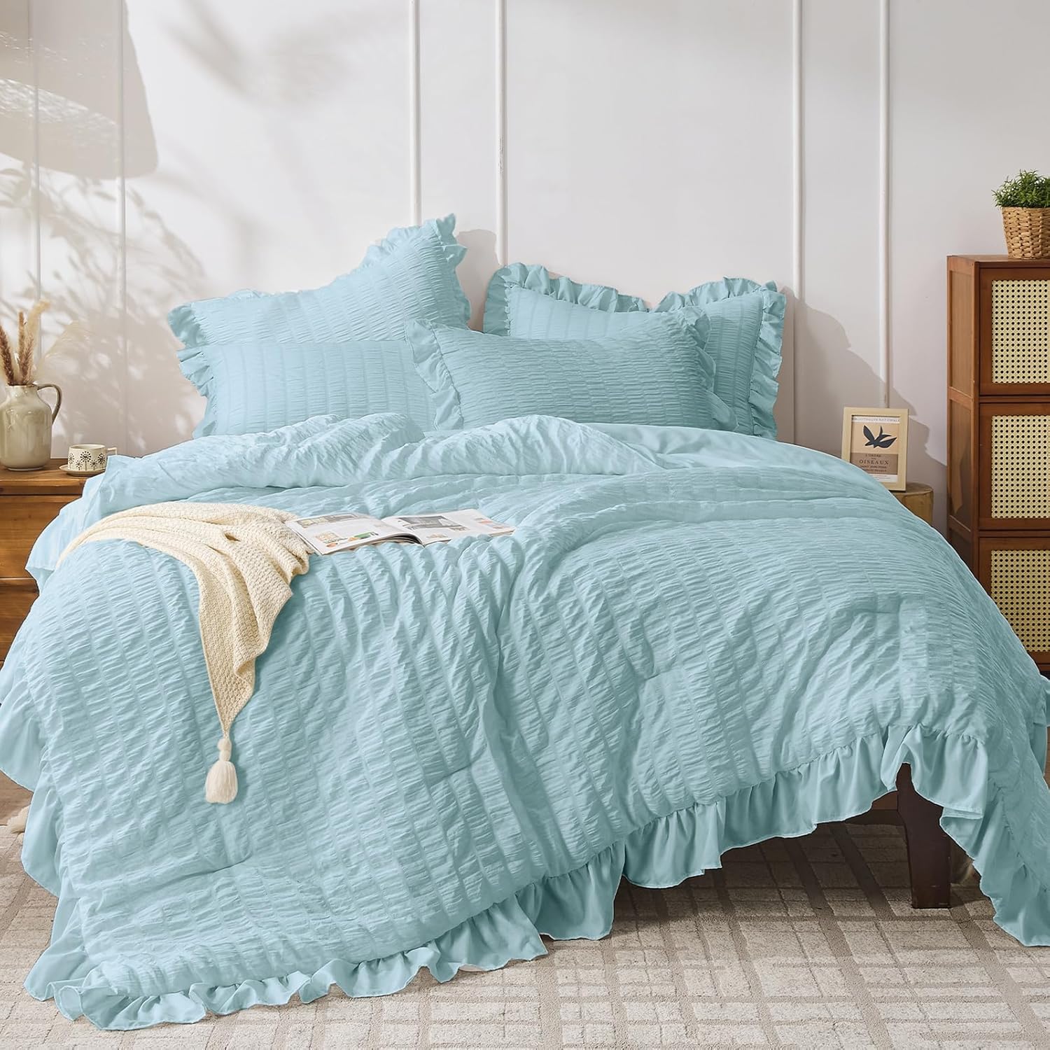 JOLLYVOGUE Queen Comforter Set, 3 Pieces White Seersucker Comforters Queen Size, Lightweight & Fluffy Bedding Sets Queen for All Season with 1 Ruffle Comforter and 2 Ruffle Pillowshams - Image 13