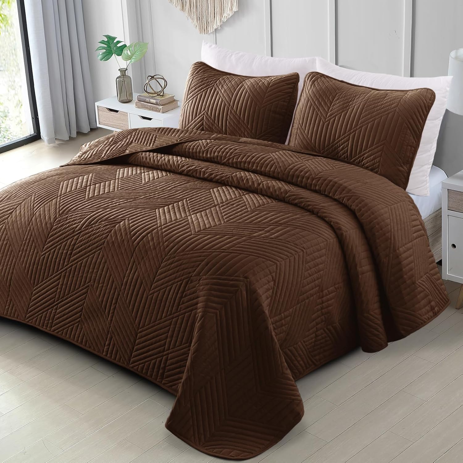 Exclusivo Mezcla Ultrasonic King Quilt Bedding Set, Lightweight Brich Beige Bedspreads Soft Modern Geometric Coverlet Set for All Seasons (1 Quilt and 2 Pillow Shams) - Image 11