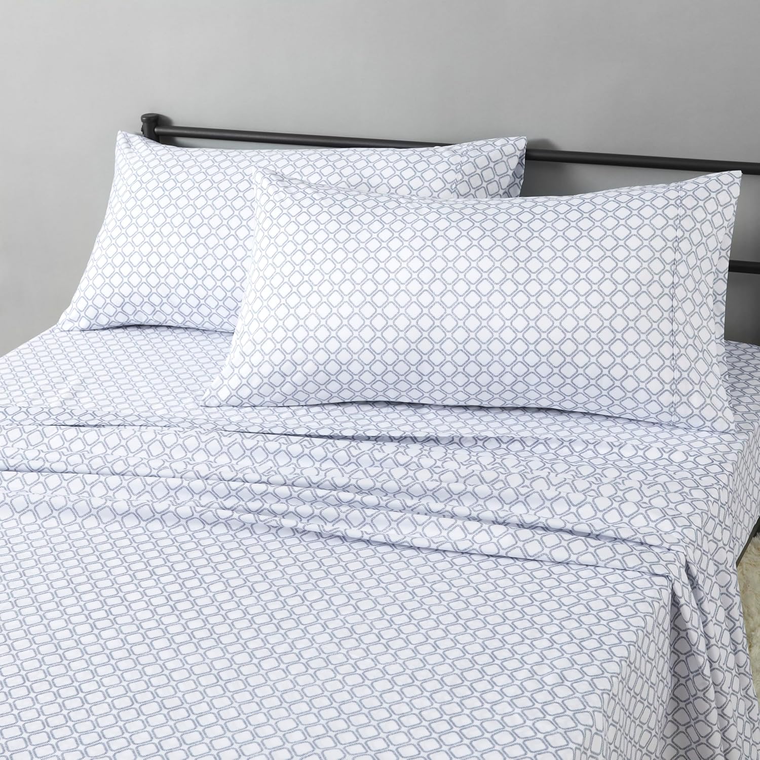 Amazon Basics Lightweight Super Soft, Wrinkle-Free Luxury Microfiber 4 Piece Bed Sheet Set with 14-Inch Deep Pockets, Full, Dark Gray, Solid - Image 11