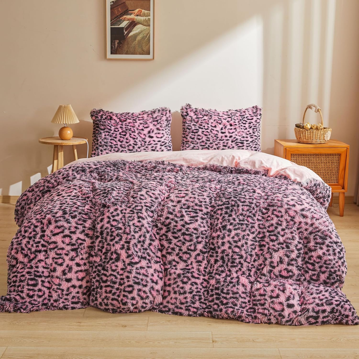 XeGe Cheetah Print Fluffy Faux Fur Duvet Cover Set, 3 Pieces Soft Plush Shaggy Fuzzy Bedding Set(1 Faux Fur Leopard Print Comforter Cover + 2 Furry Pillowcases), Zipper Closure(Queen, Brown) - Image 7