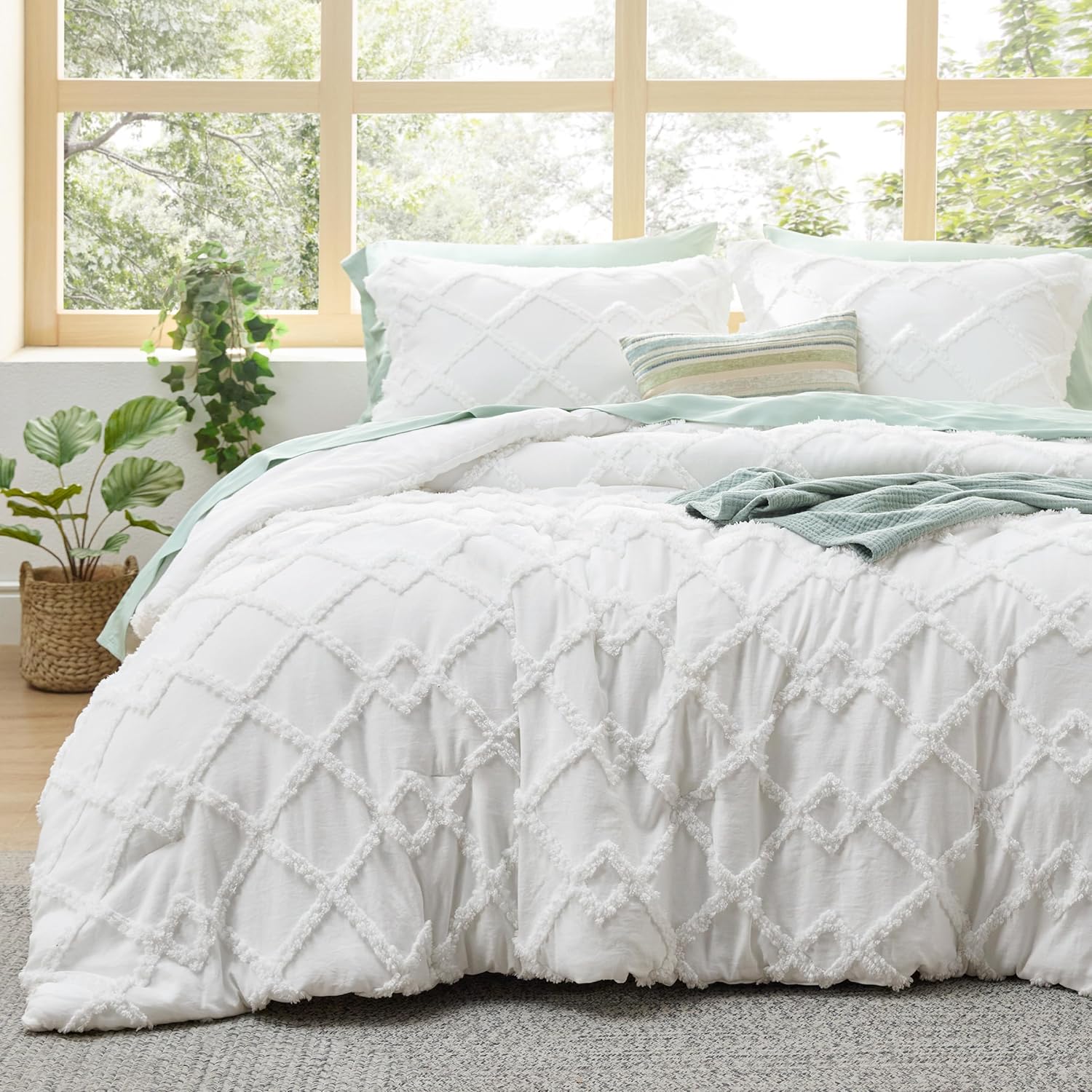 Bedsure Tufted Boho Comforter Set Twin Size - Beige Boho Bed Set, GentleSoft™ 2 Pieces Farmhouse Shabby Chic Embroidery Bedding, Gifts for Woman, Soft Jacquard Twin Comforter for All Seasons - Image 9