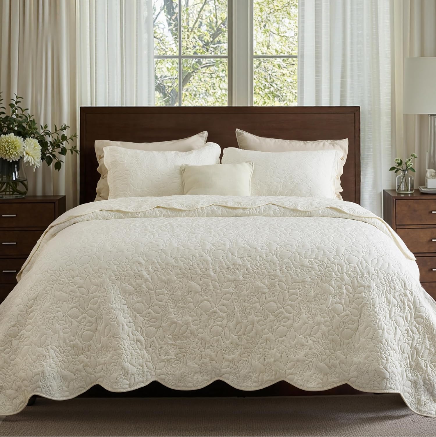 Bedsure Quilts Queen Size - Ultra Soft Quilt Bedding, White Bedspread Queen Size for Modern Bedroom, Lightweight All-Season Comforter, 90x96 Inch - Image 27