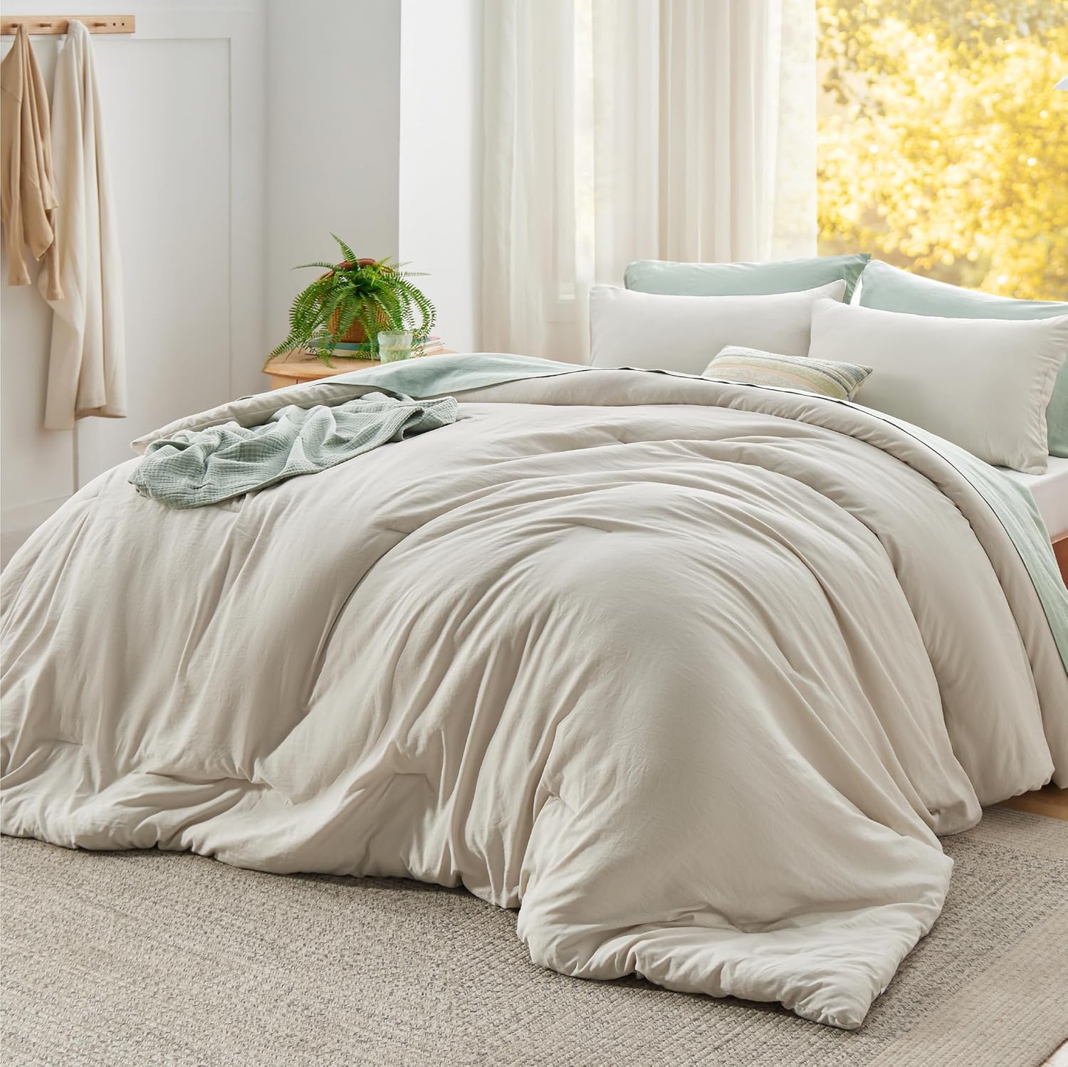Bedsure Queen Size Comforter Set, White Soft Prewashed Bedding for All Seasons, 3 Pieces GentleSoft™ Warm Down Alternative Bed Set, 1 Lightweight Comforter (90"x90") and 2 Pillowcases (20"x26") - Image 44