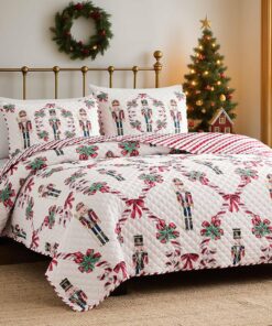 Avanti Linens - Full/Queen Quilt Set, Reversible Bedding with Matching Shams, Medium Weight Bed Set, Holiday Room Decor (Nutcracker)