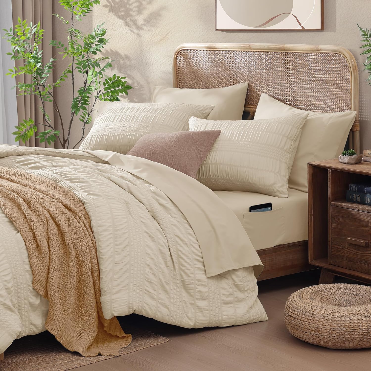CASAAGUSTO Queen Comforter Set, 7 Pieces Beige Seersucker Bed in a Bag Queen Size Soft All Seasons, Bedding Sets with Comforter, Flat Sheet, Fitted Sheet, 2 Pillow Shams, 2 Pillowcases - Image 4