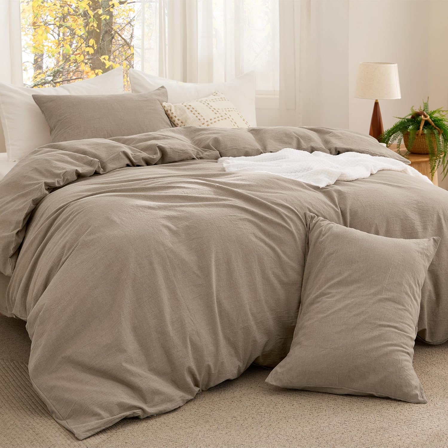 Bedsure Comforter Set King Size - Cotton Fabric with Microfiber Inner Fill, Grayish Olive Green Soft Bed Set for All Seasons, 3 Pieces, 1 Comforter (104" x 90") and 2 Pillow Cases (20" x 36") - Image 10