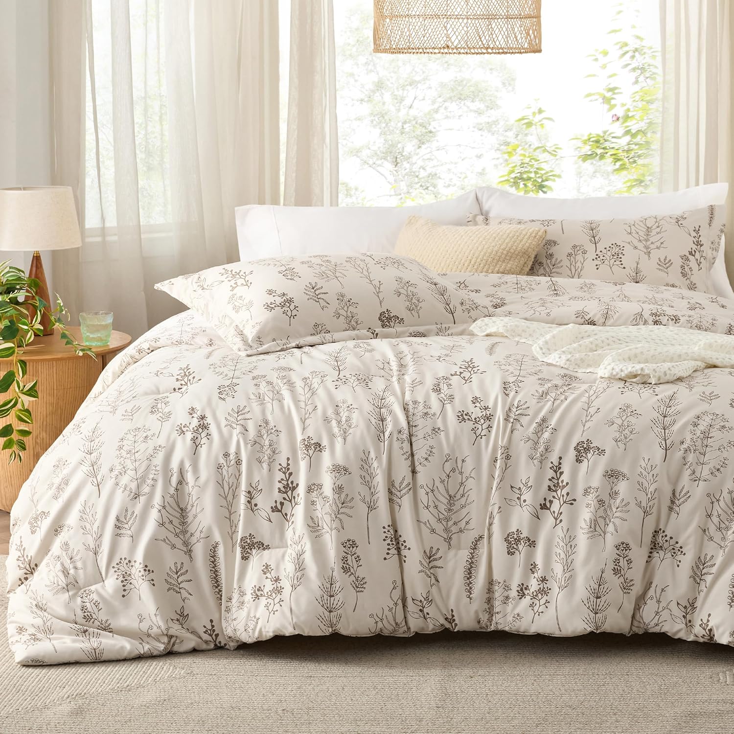 Bedsure Queen Comforter Set - Sage Green Bed Set, 3 Pieces Cute Floral Bedding, 1 Soft Reversible Botanical Flowers Comforter and 2 Pillow Shams - Image 30