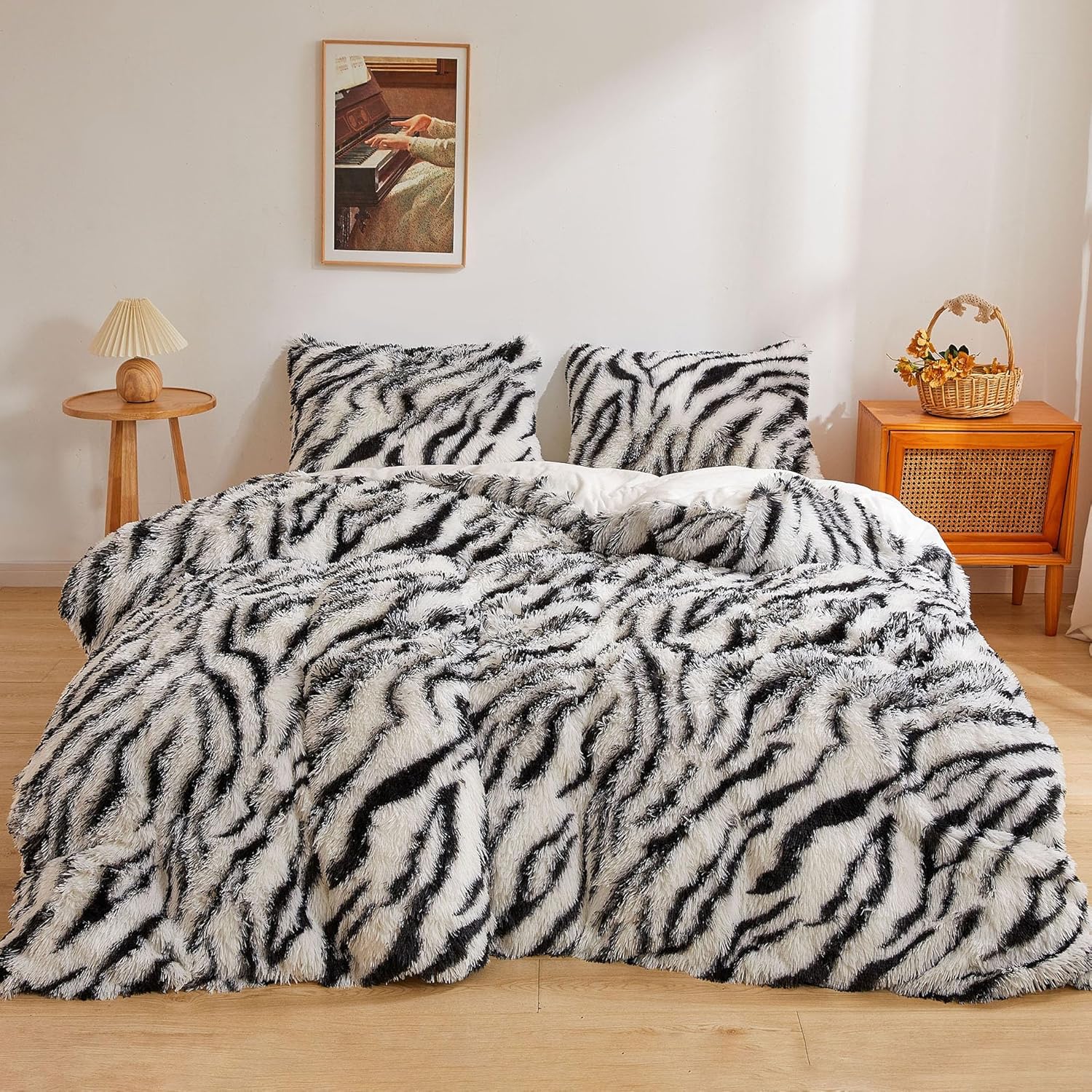 XeGe Cheetah Print Fluffy Faux Fur Duvet Cover Set, 3 Pieces Soft Plush Shaggy Fuzzy Bedding Set(1 Faux Fur Leopard Print Comforter Cover + 2 Furry Pillowcases), Zipper Closure(Queen, Brown) - Image 14