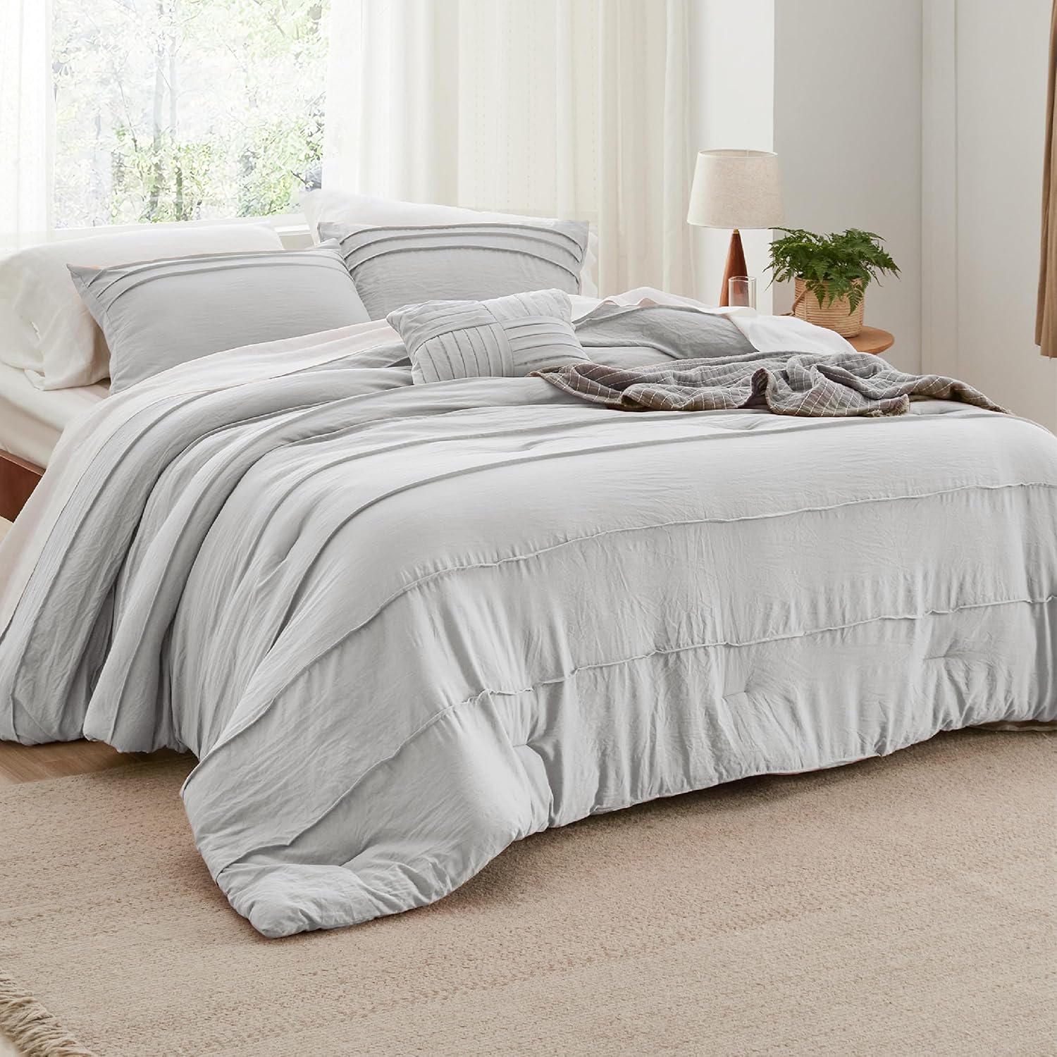 Bedsure Queen Comforter Set - 4 Pieces Pinch Pleat Bed Set, Beige Boho Bedding for All Season, 1 Soft Comforter, 2 Pillowcases, 1 Decorative Pillow - Image 28