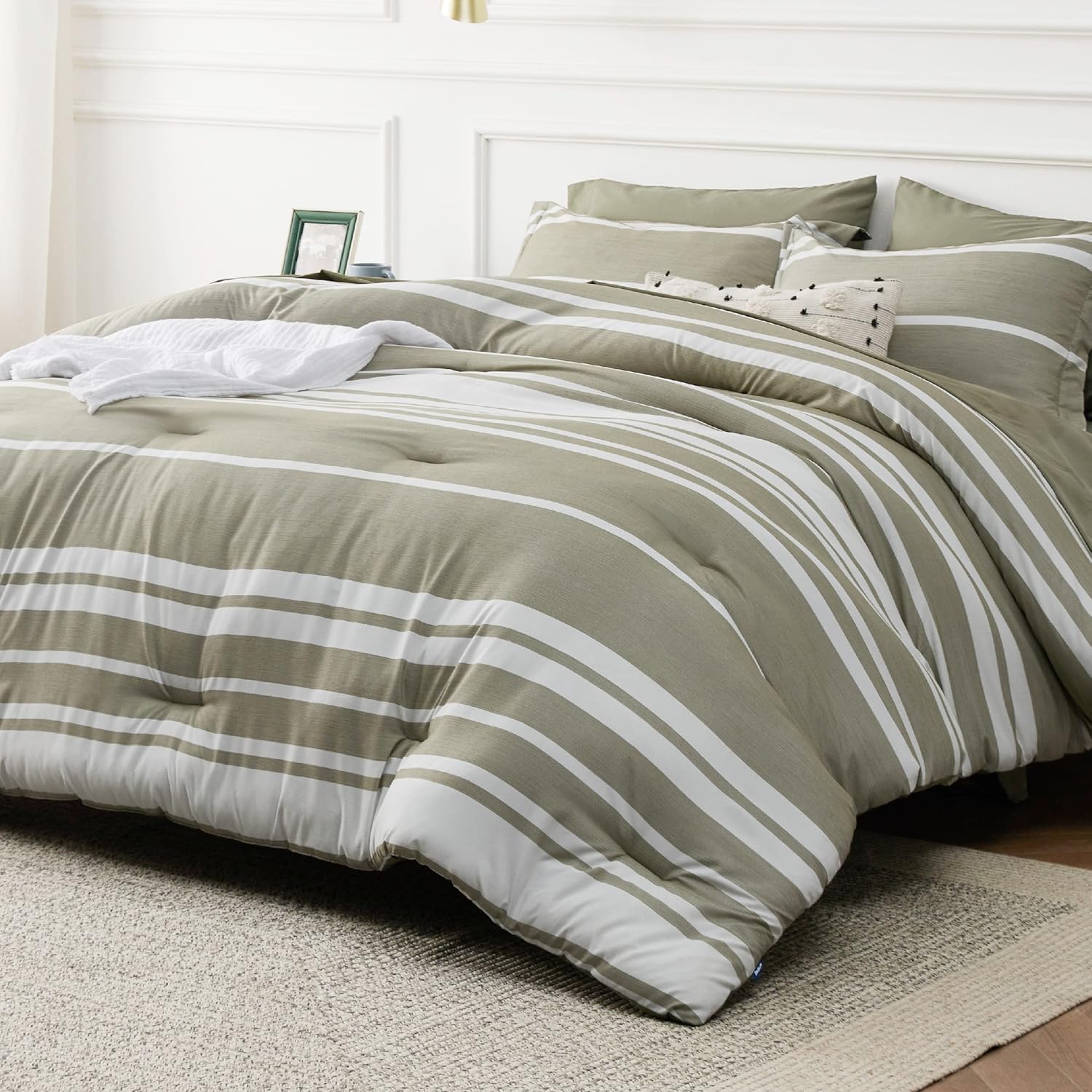 Bedsure Queen Comforter Set 7 Pieces, Grey Striped Bedding Set for All Seasons, Reversible, Cationic Dyeing Bed in a Bag with Comforter, Sheets, Pillowcases & Shams - Image 14
