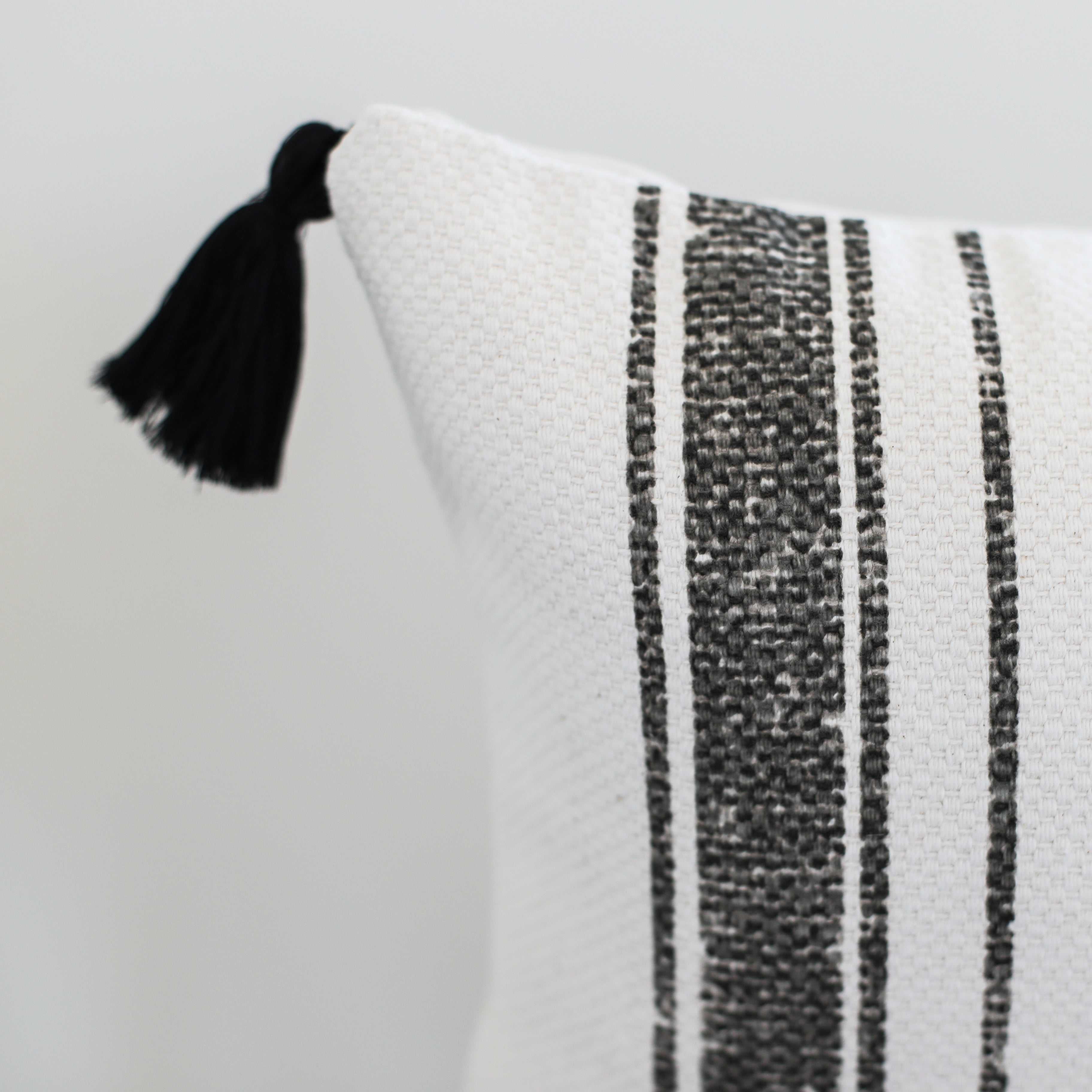 Luca - Lumbar 12x20 - Image 3