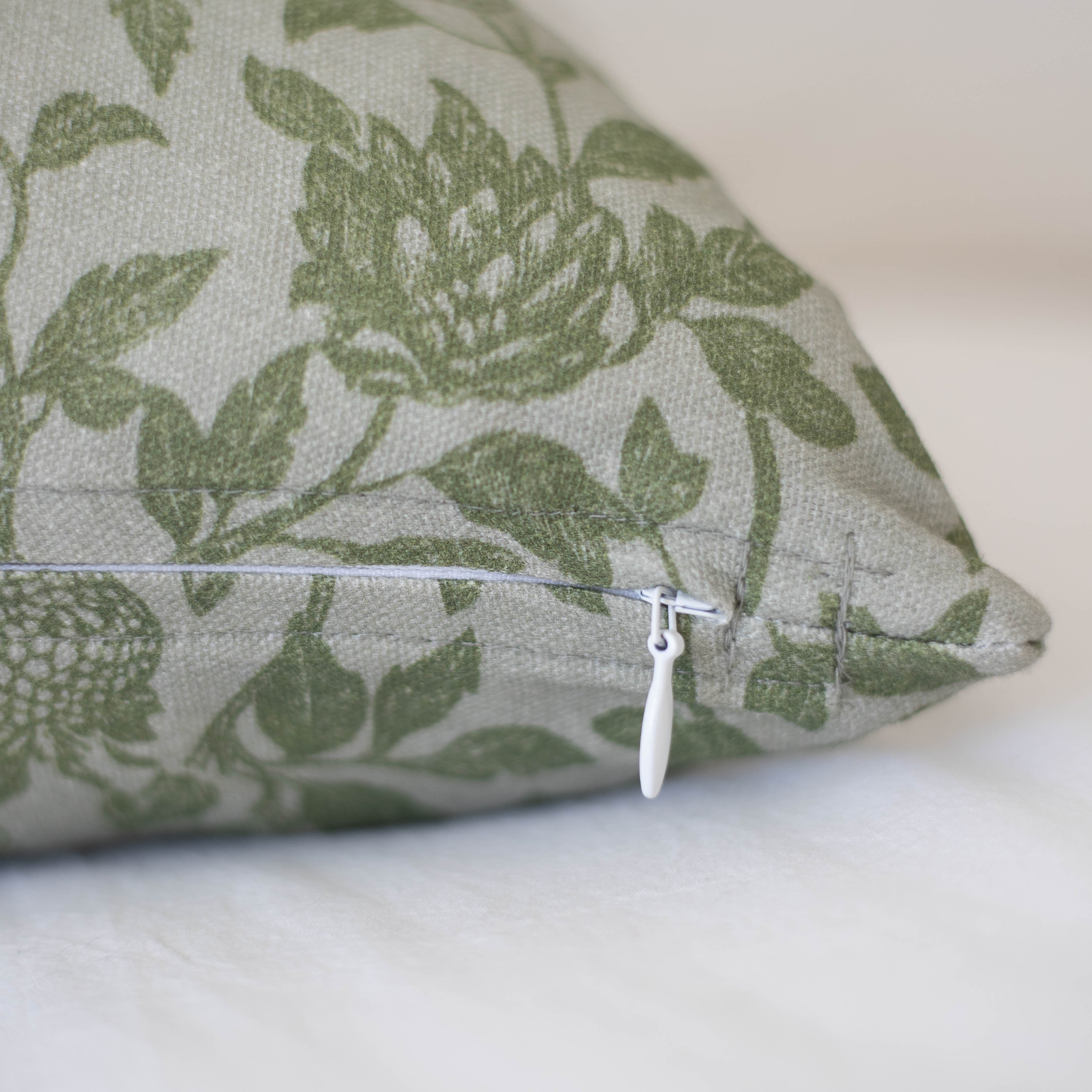 Ivy - 18 | 22 - Image 3