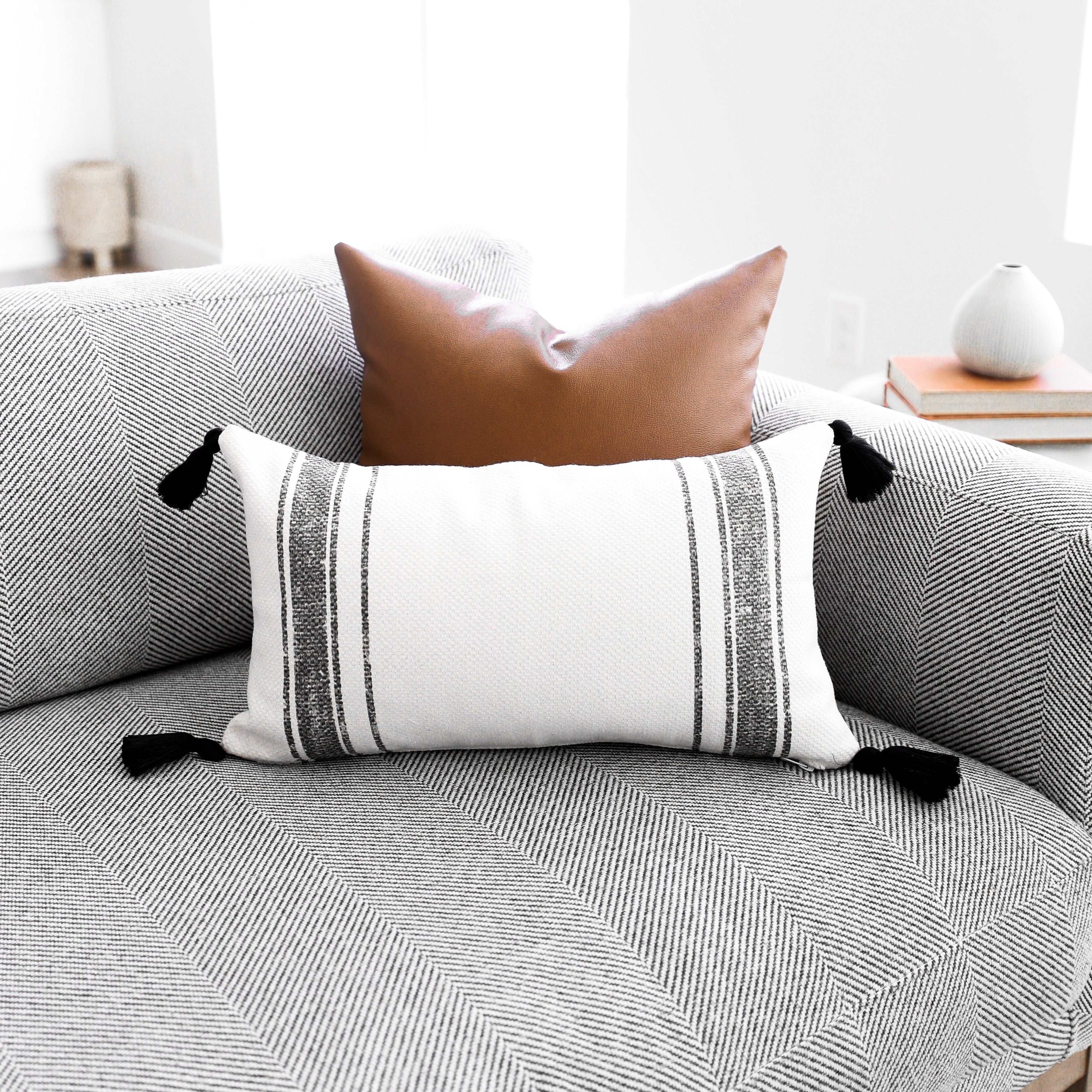 Luca - Lumbar 12x20 - Image 2